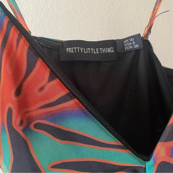 PrettyLittleThing tropical mini dress - Picture 2 of 6